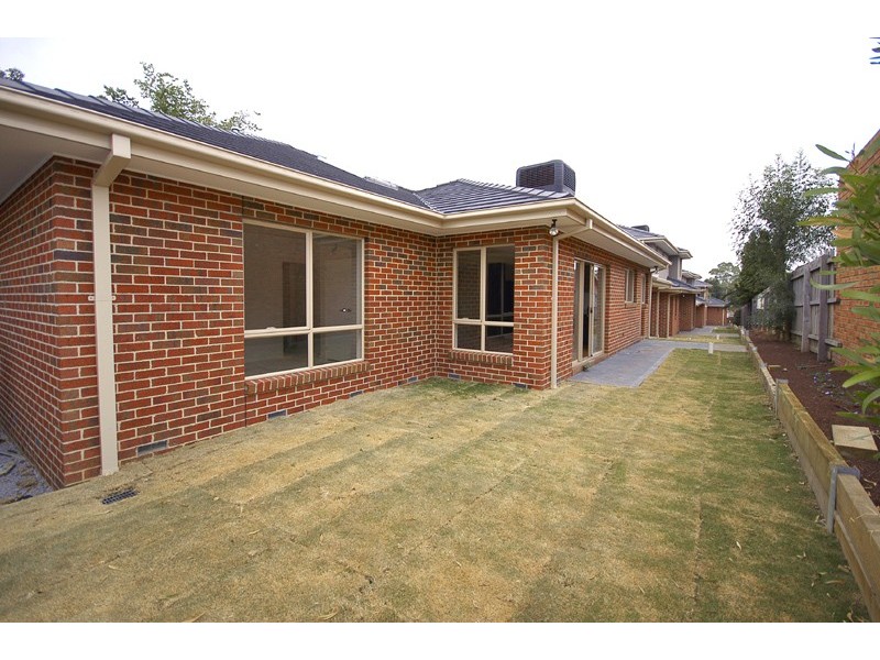 1-4/414 Middleborough Road, Blackburn VIC 3130