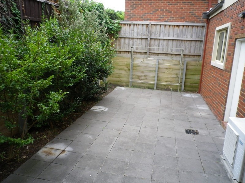 27 Morna Road, Doncaster East VIC 3109