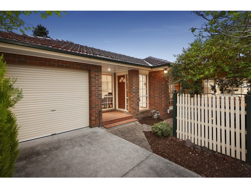 8A Leura Street, Doncaster East VIC 3109