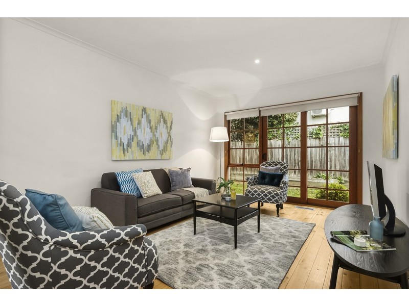 8A Leura Street, Doncaster East VIC 3109
