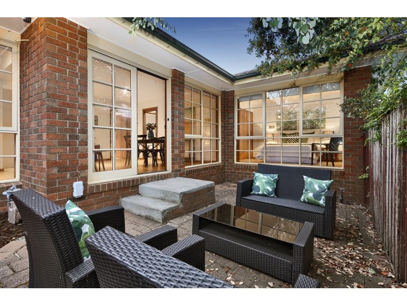 8A Leura Street, Doncaster East VIC 3109