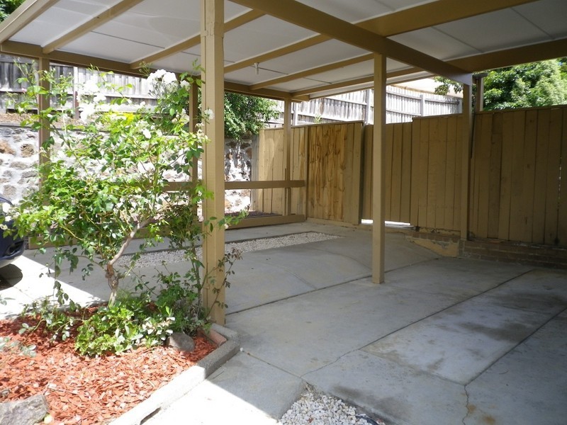 42 Dellfield Drive, Templestowe Lower VIC 3107