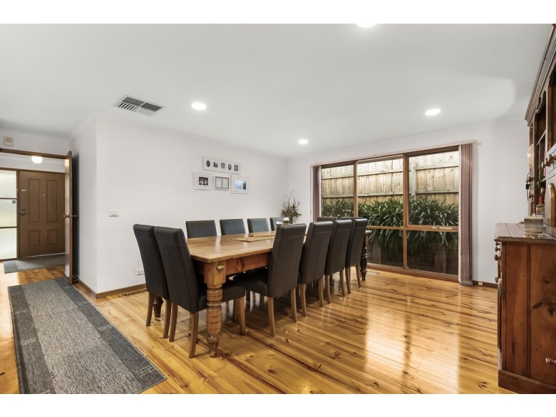 7 Daniel Court, Warranwood VIC 3134