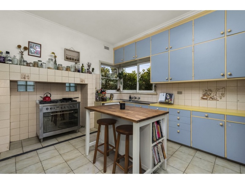 53 Whittens Lane, Doncaster VIC 3108