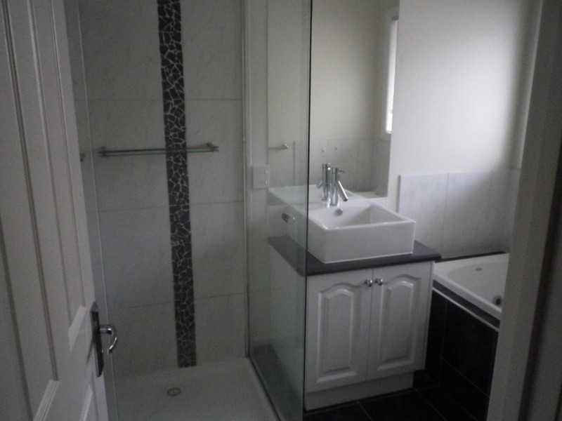 1/9 Paul Street, Doncaster VIC 3108