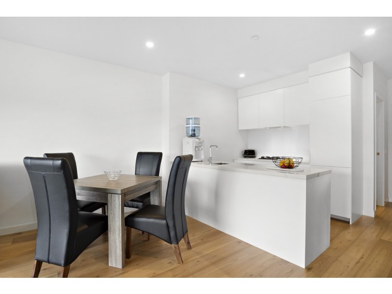 110/7 Red Hill Tce, Doncaster East VIC 3109