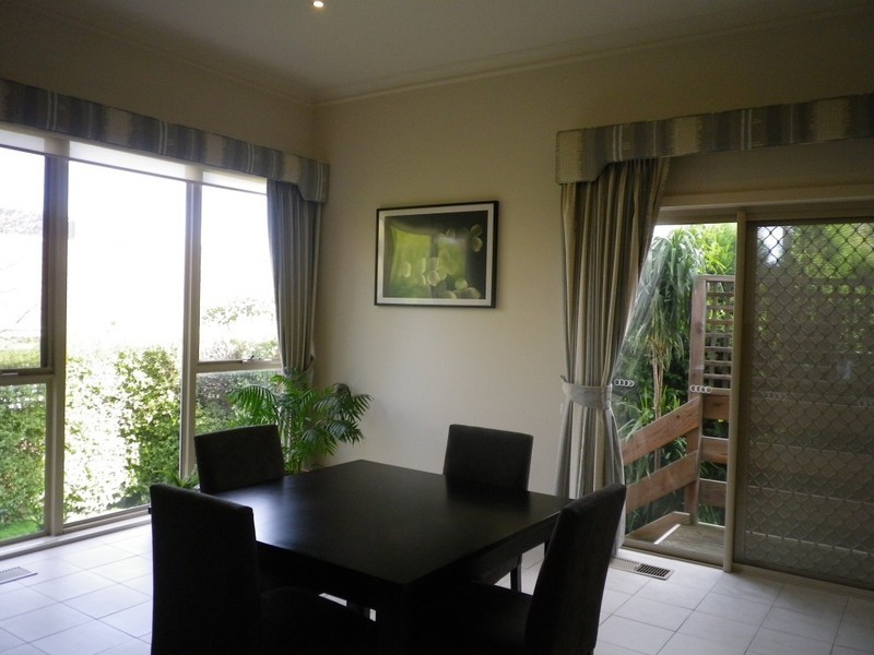 10A Calderwood Street, Bulleen VIC 3105