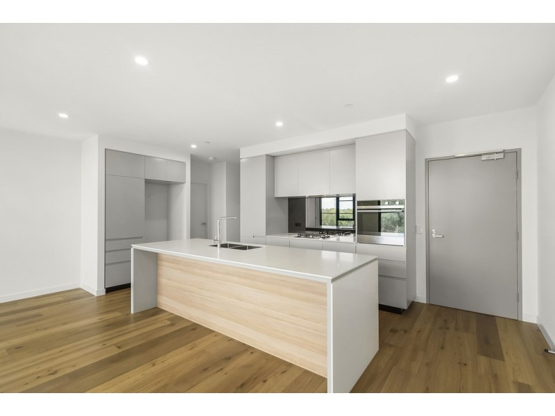 505/9 Red Hill Terrace, Doncaster East VIC 3109