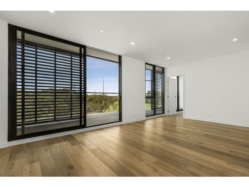 505/9 Red Hill Terrace, Doncaster East VIC 3109