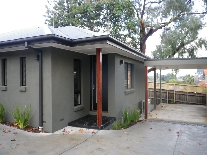 2/15 Dion Street, Doncaster VIC 3108