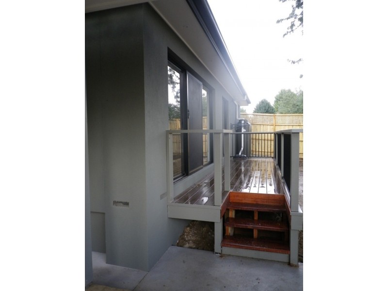 2/15 Dion Street, Doncaster VIC 3108