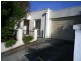 1/3 Calvin Crescent, Doncaster East VIC 3109