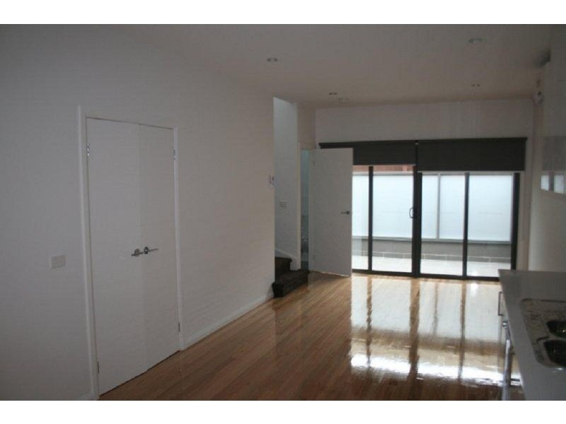 3/28 Eleanor Street, Footscray VIC 3011