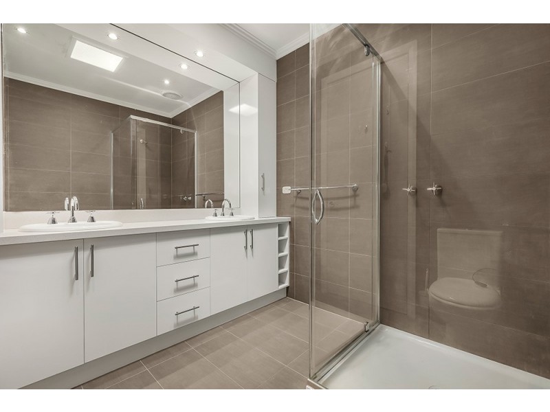 2/1 Herlihys Road, Templestowe Lower VIC 3107