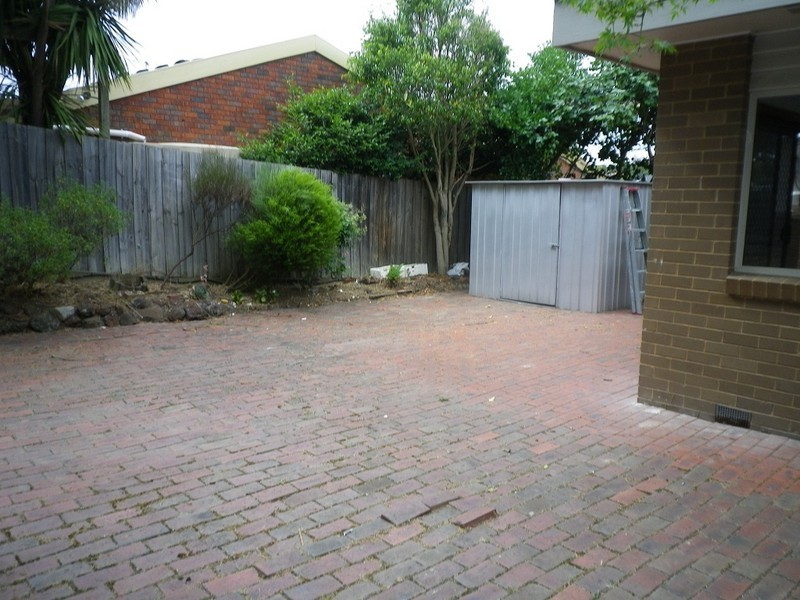 6 Lawanna Drive, Templestowe VIC 3106