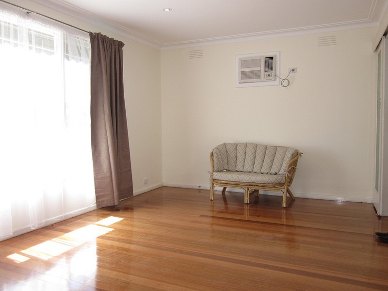 2/1A Beverley Street, Doncaster East VIC 3109