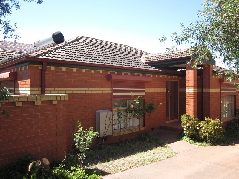 1/82 King Street, Doncaster East VIC 3109