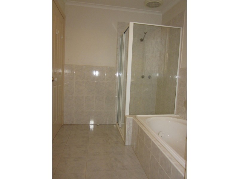 1/82 King Street, Doncaster East VIC 3109