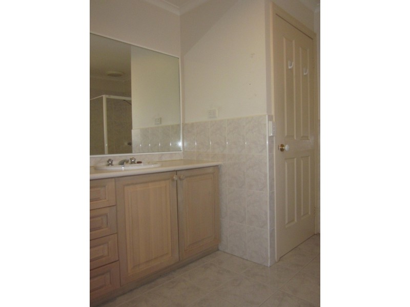 1/82 King Street, Doncaster East VIC 3109