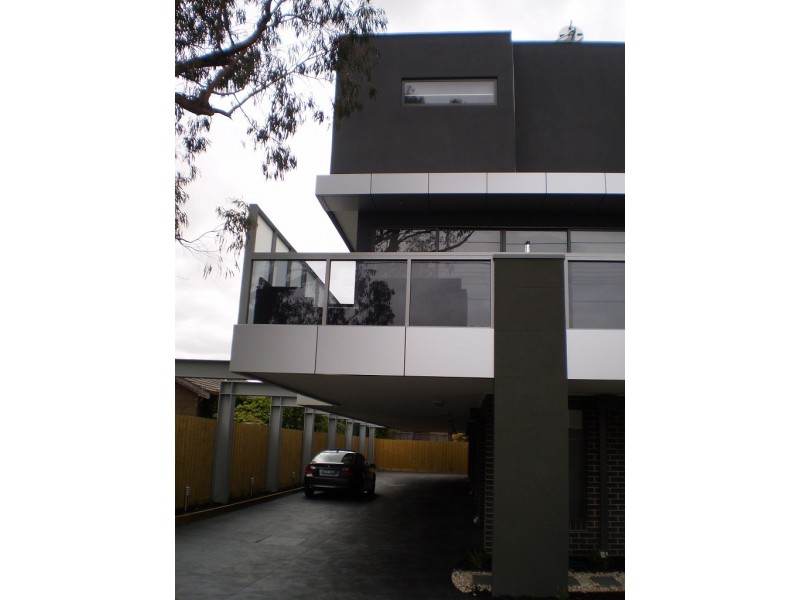 2/96 Plumpton Avenue, Glenroy VIC 3046