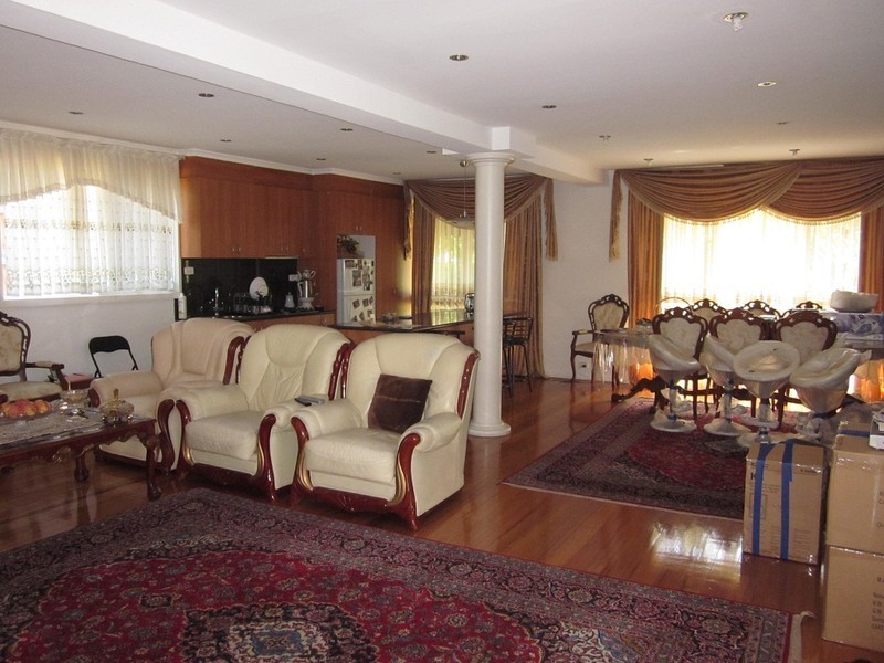 30 Renshaw Street, Doncaster East VIC 3109