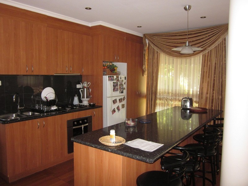 30 Renshaw Street, Doncaster East VIC 3109