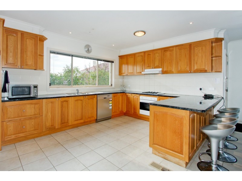 69 Wetherby Road, Doncaster VIC 3108