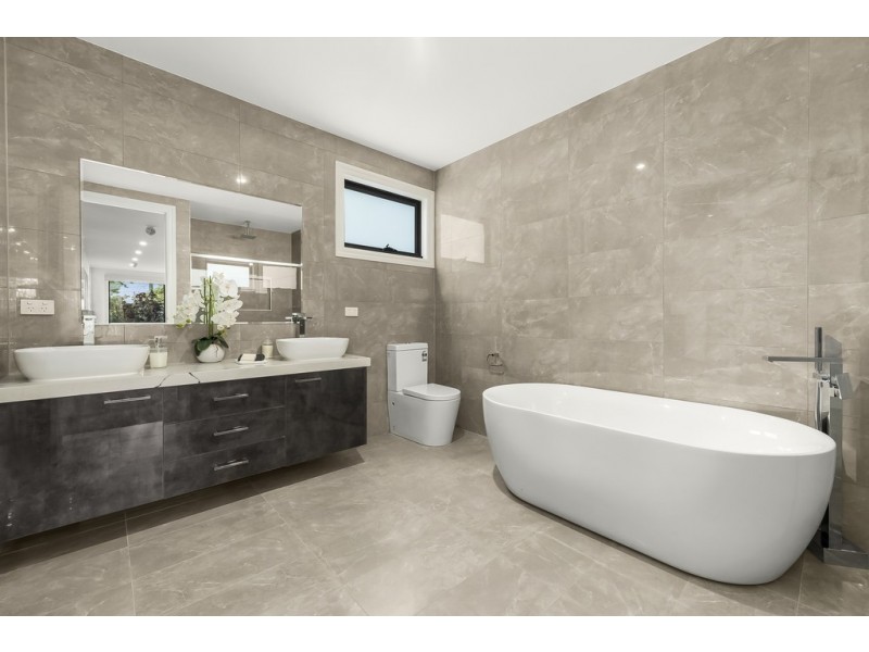 15 Balfour Street, Doncaster VIC 3108