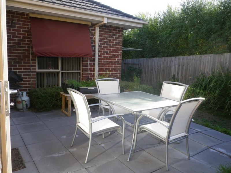 2/31 Florence Avenue, Donvale VIC 3111