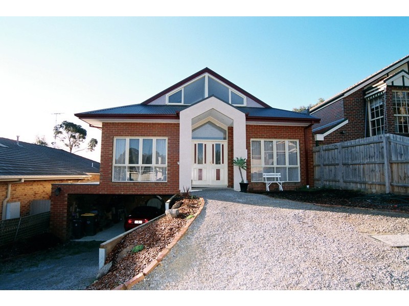 11 Moorakyne Place, Mitcham VIC 3132