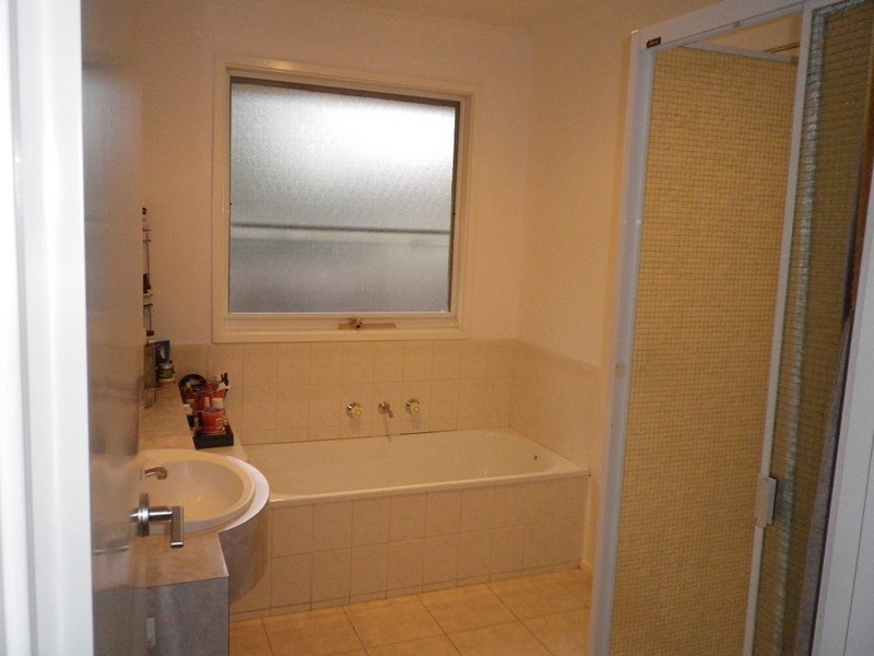 76A Russell Crescent, Doncaster East VIC 3109