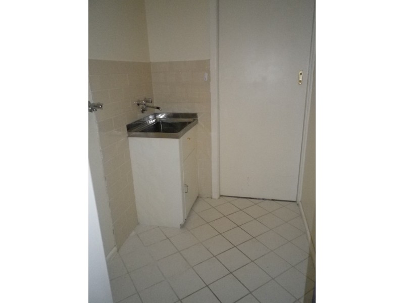 9 Calvin Crescent, Doncaster East VIC 3109