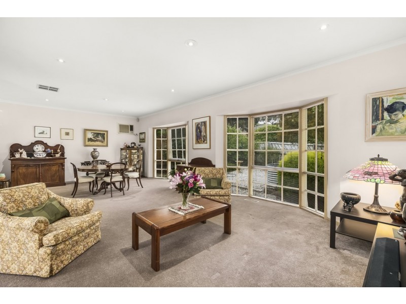 1/16 May Street, Doncaster East VIC 3109