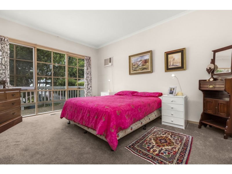 1/16 May Street, Doncaster East VIC 3109