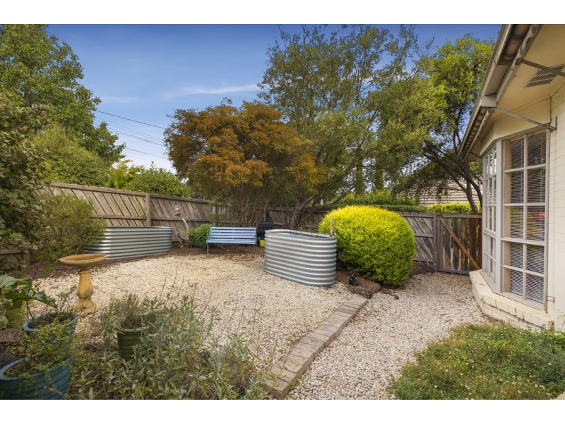 1/16 May Street, Doncaster East VIC 3109