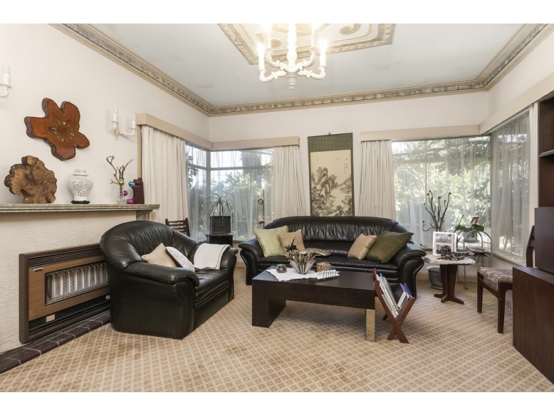 45 Warrigal Rd, Surrey Hills VIC 3127