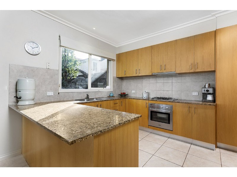 33 St Clems Road, Doncaster East VIC 3109