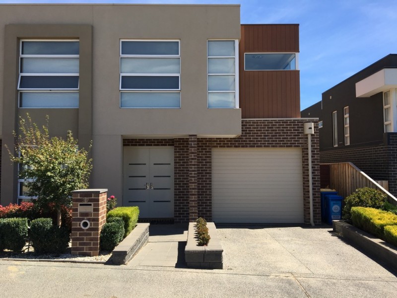 37 Morello Circle, Doncaster East VIC 3109