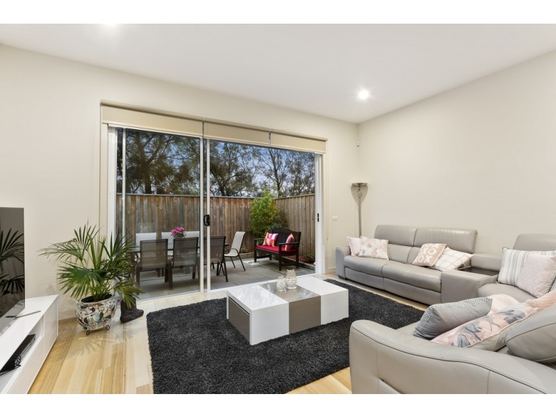 37 Morello Circle, Doncaster East VIC 3109