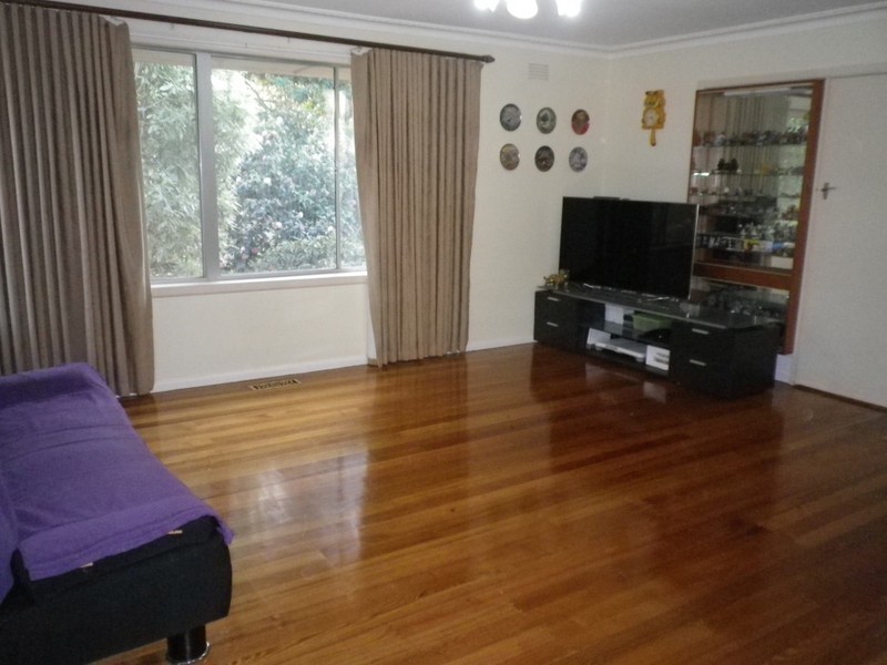 10 Peter Street, Doncaster East VIC 3109