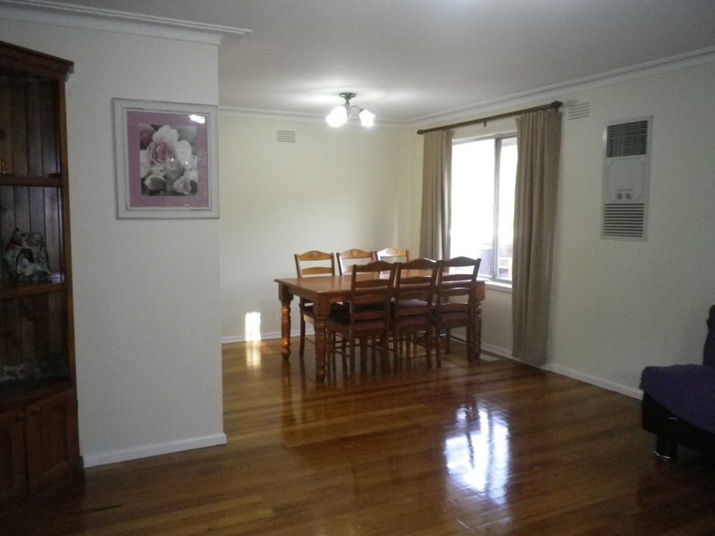 10 Peter Street, Doncaster East VIC 3109