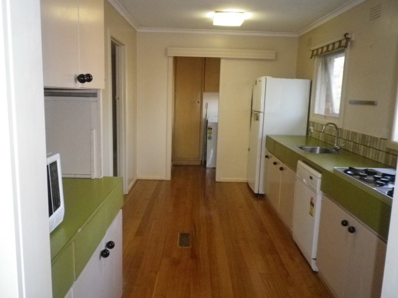 10 Peter Street, Doncaster East VIC 3109