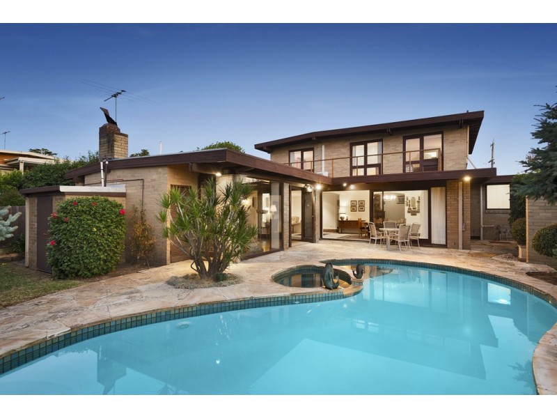 19 Wilsons Road, Doncaster VIC 3108