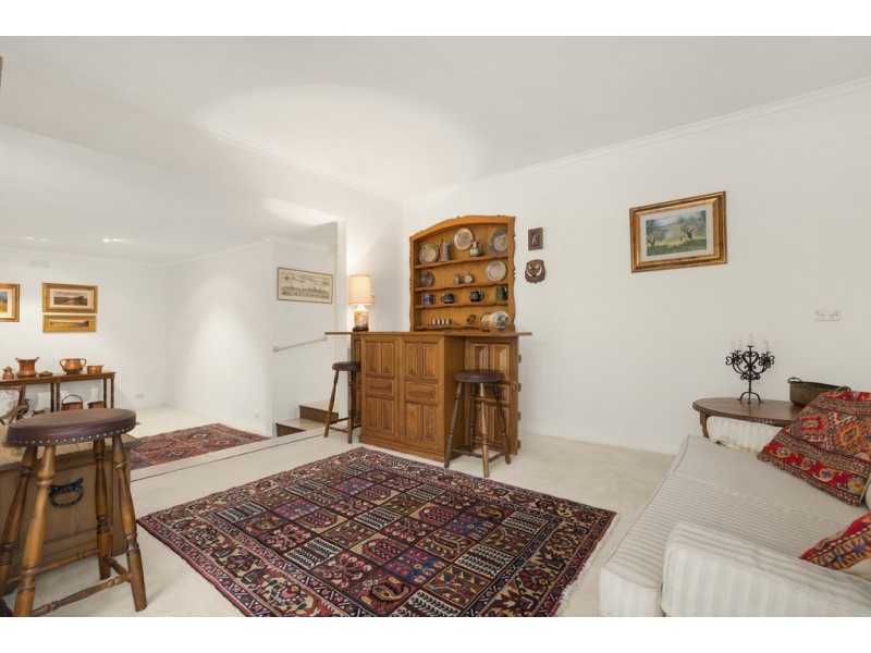 19 Wilsons Road, Doncaster VIC 3108