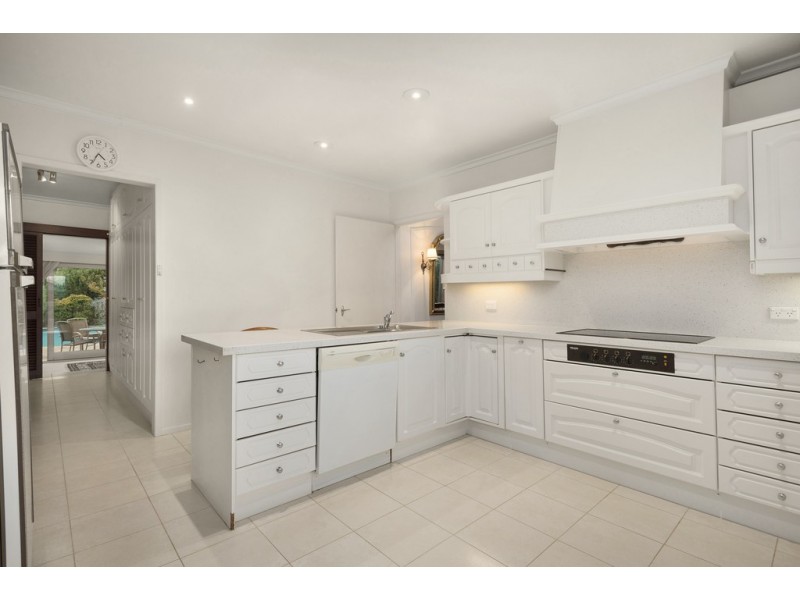 19 Wilsons Road, Doncaster VIC 3108