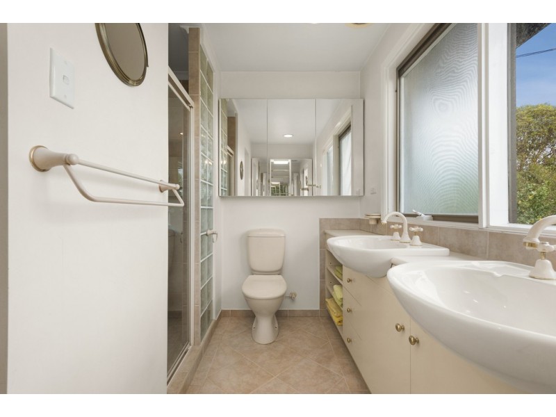 19 Wilsons Road, Doncaster VIC 3108