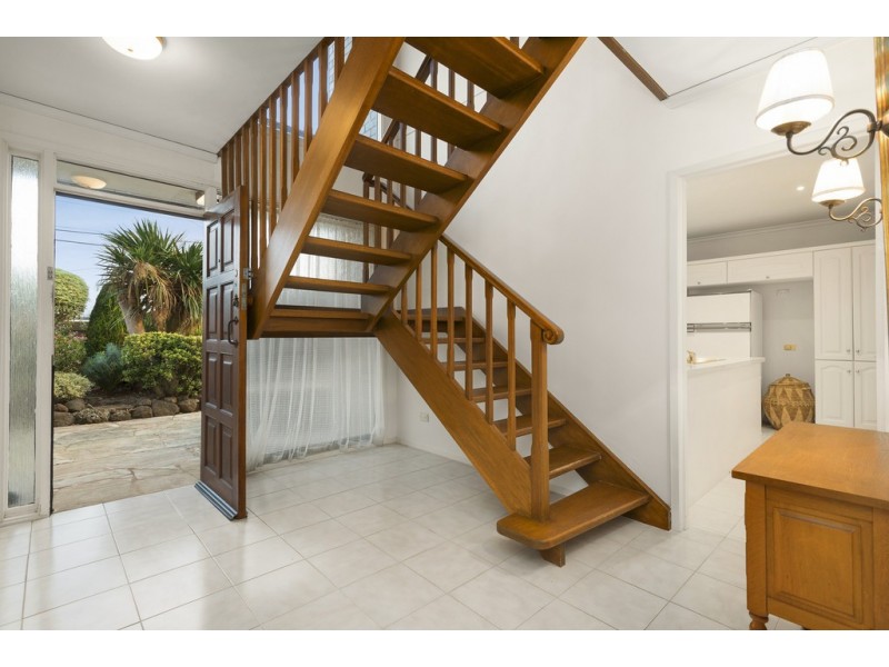 19 Wilsons Road, Doncaster VIC 3108