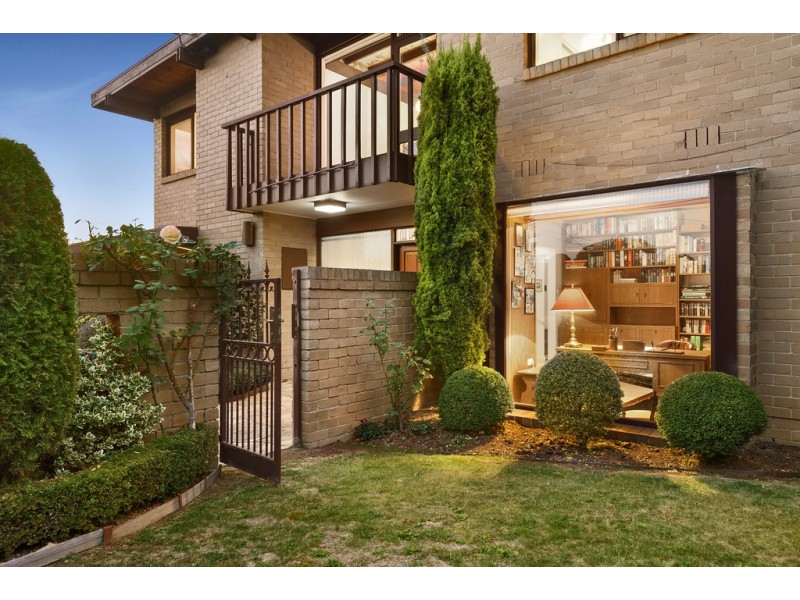 19 Wilsons Road, Doncaster VIC 3108