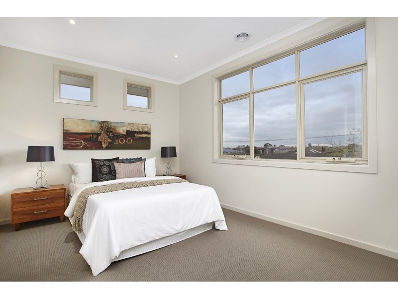 3/ 148 Deakin Street, Essendon VIC 3040