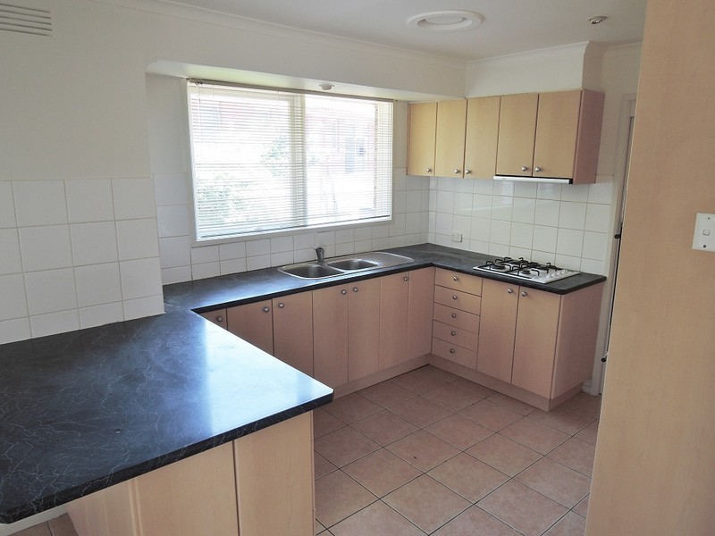 1 Golden Court, Doncaster VIC 3108